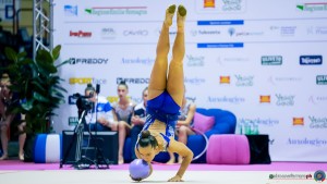 milanese forza e coraggio sella viola un palla sfe05043 copia simone ferraro ph copia